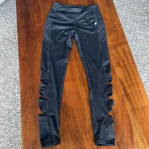 NWT Victoria’s Secret black knockout leggings S